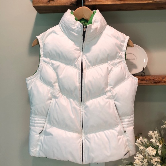 Nike Jackets & Blazers - NIKE reversible down puffer vest white/green